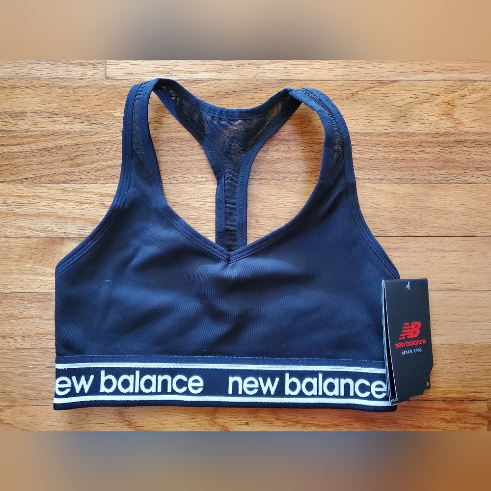 NWT New Balance Medium Impact Sports Bra